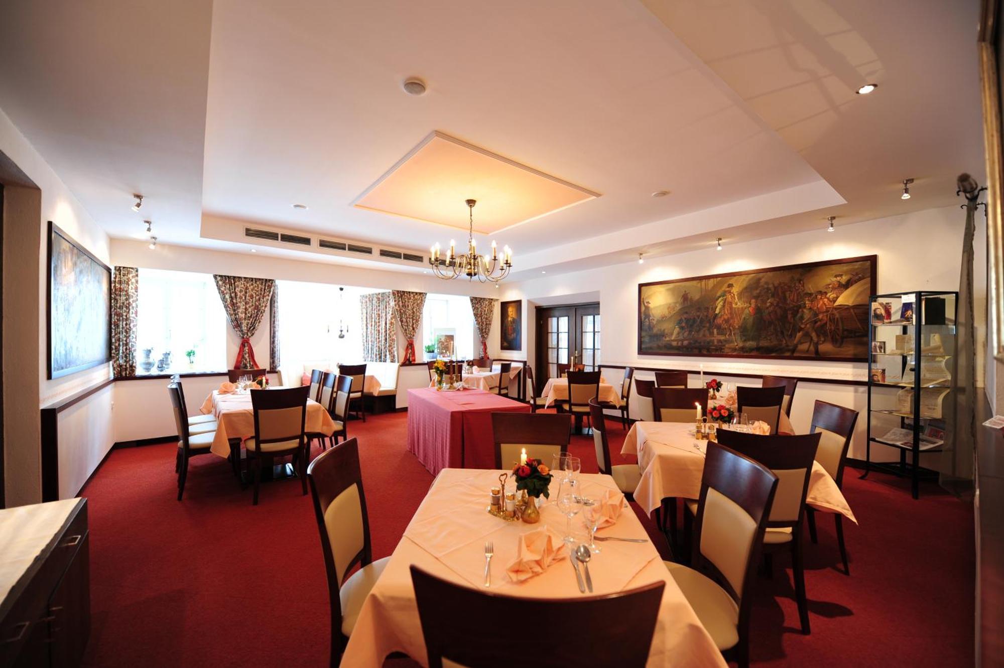 Hotel Krone Matrei am Brenner Luaran gambar