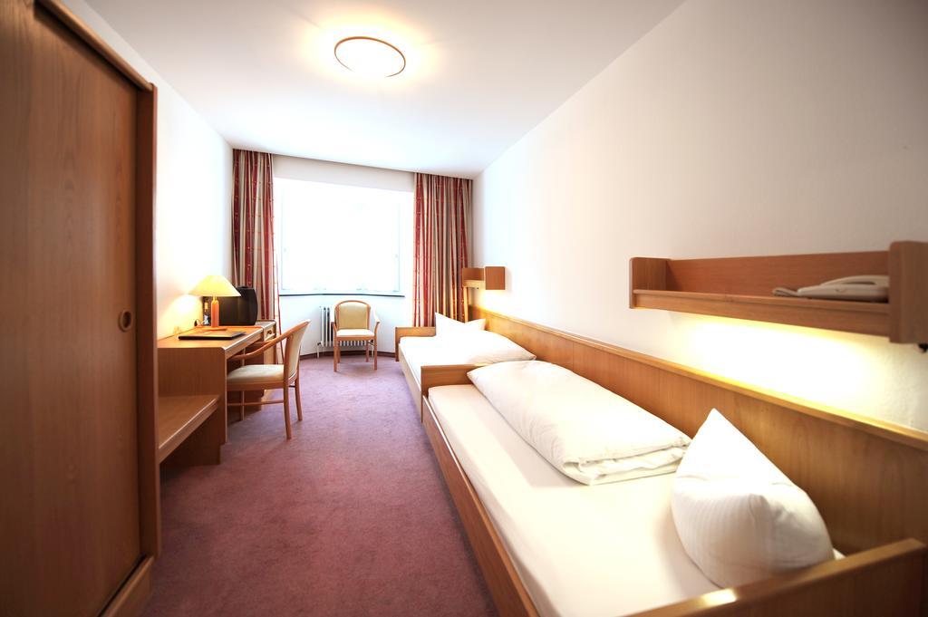 Hotel Krone Matrei am Brenner Luaran gambar