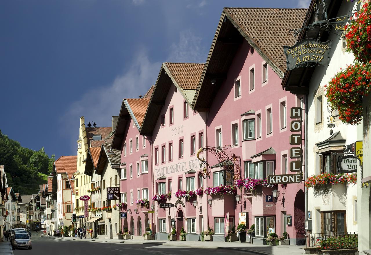 Hotel Krone Matrei am Brenner Luaran gambar