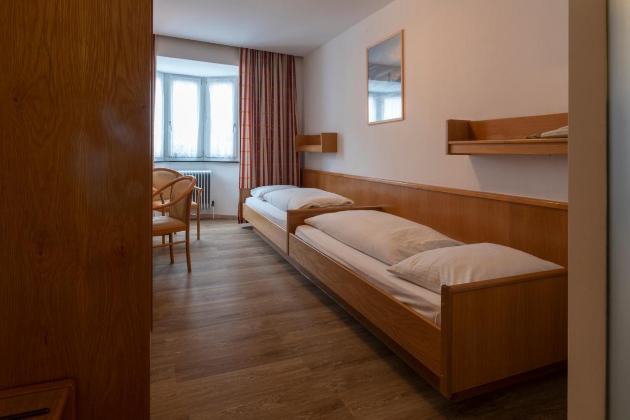 Hotel Krone Matrei am Brenner Luaran gambar