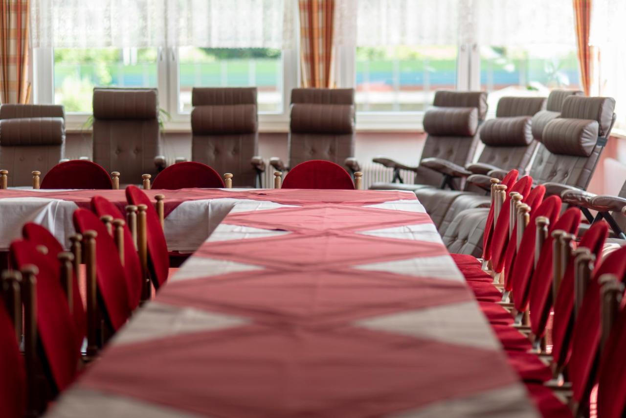 Hotel Krone Matrei am Brenner Luaran gambar